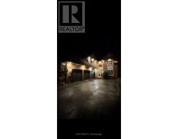 27 FONTAINE DRIVE, Georgina, Ontario