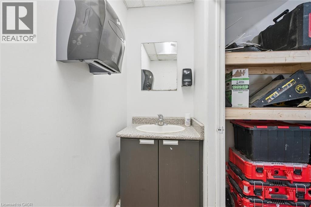 60 Baffin Place Unit# 2, Waterloo, Ontario  N2V 1Z7 - Photo 16 - 40789284