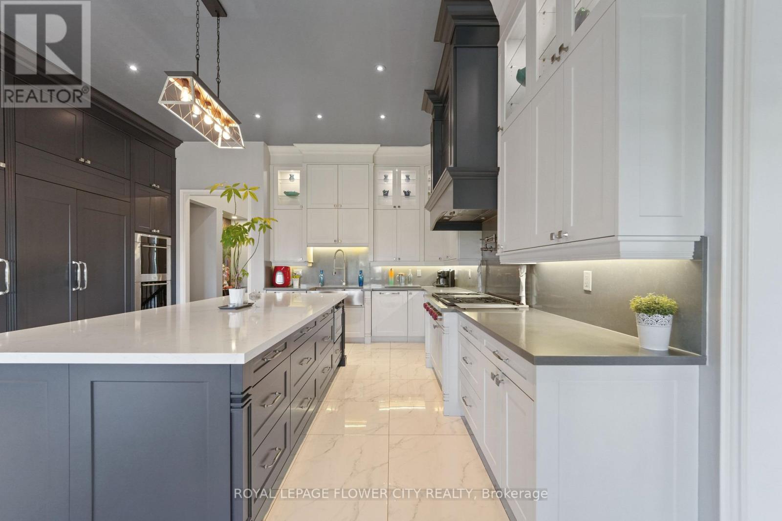 40 Quintette Close, Brampton, Ontario  L6P 4E1 - Photo 17 - W12566708