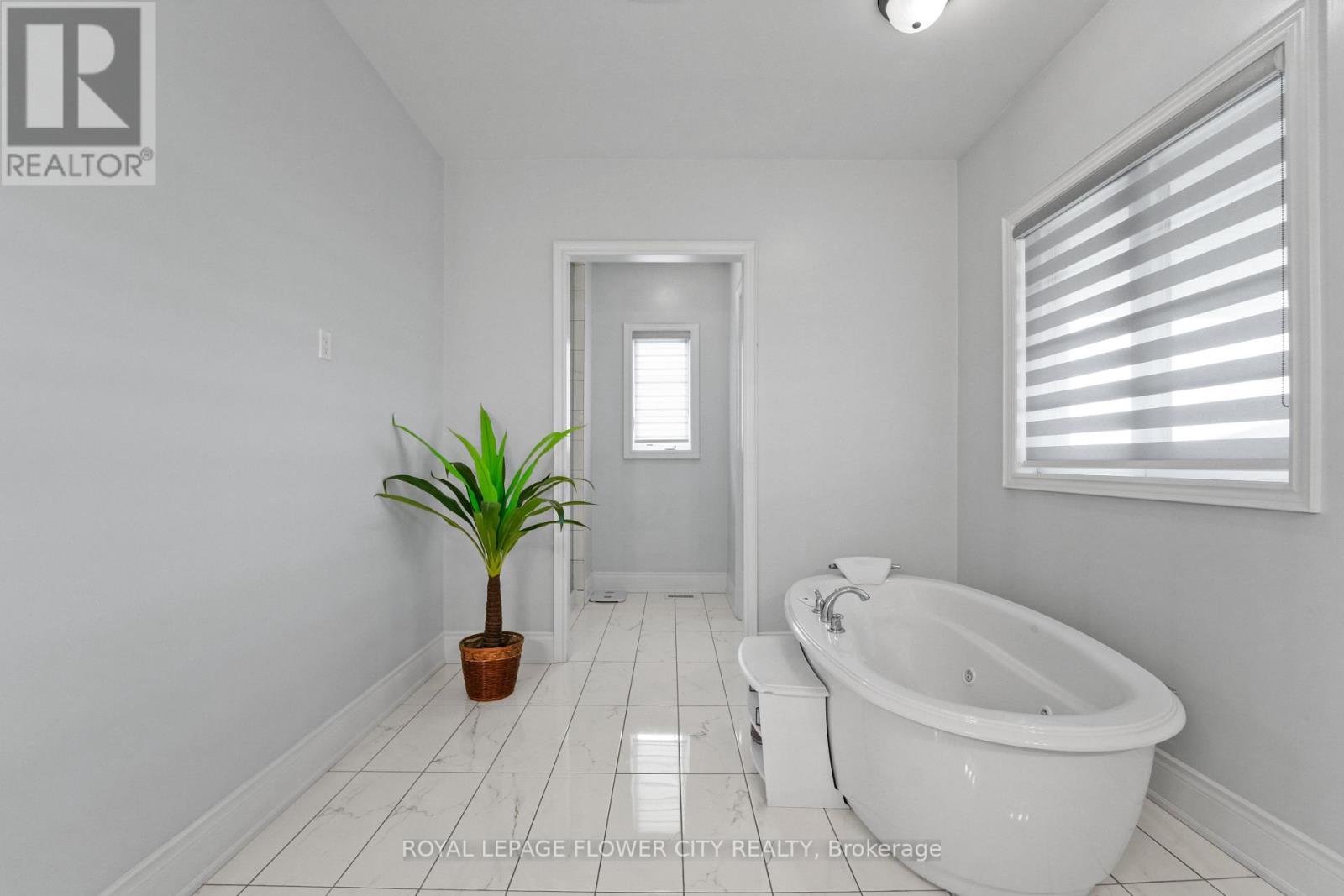 40 Quintette Close, Brampton, Ontario  L6P 4E1 - Photo 36 - W12566708