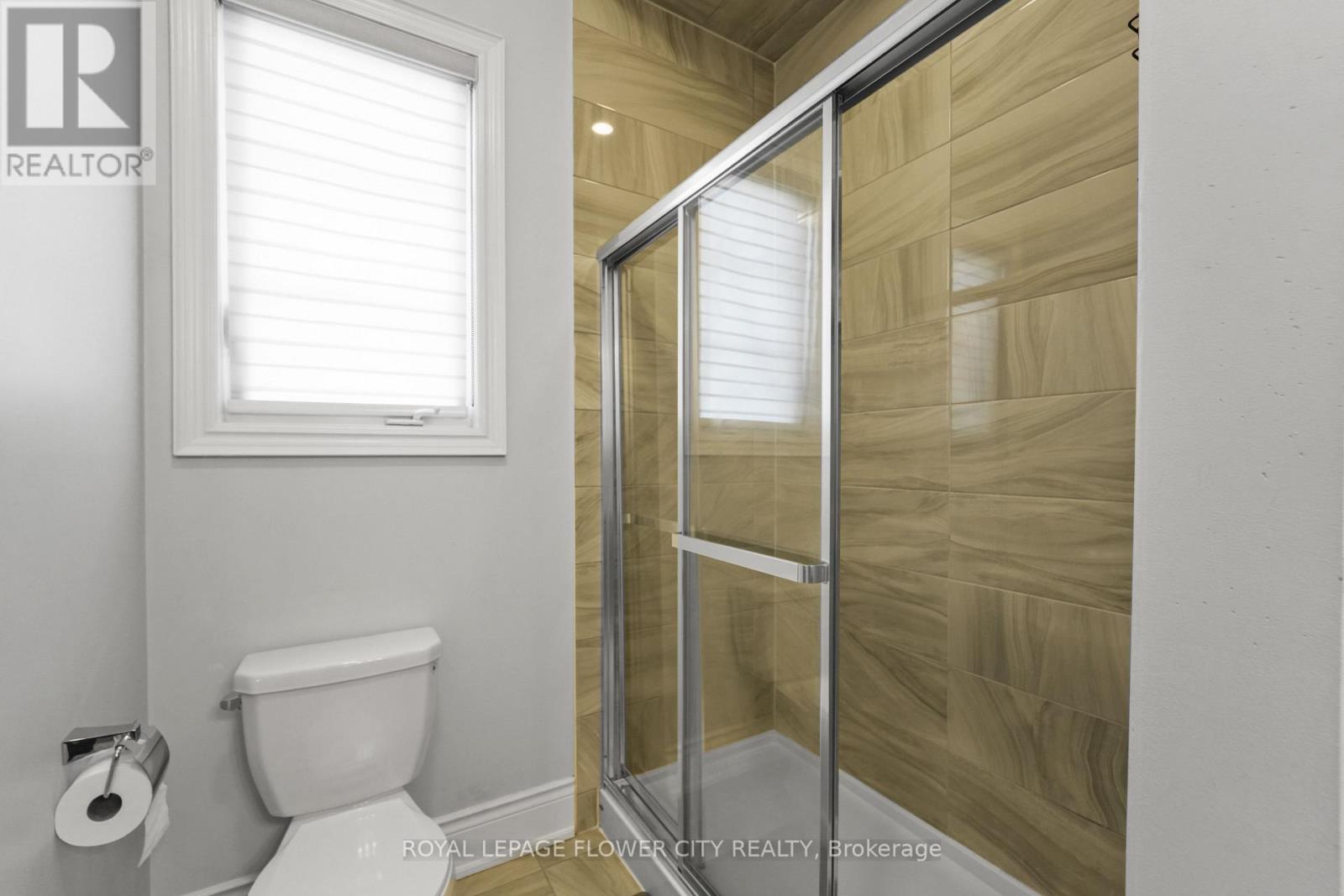 40 Quintette Close, Brampton, Ontario  L6P 4E1 - Photo 39 - W12566708