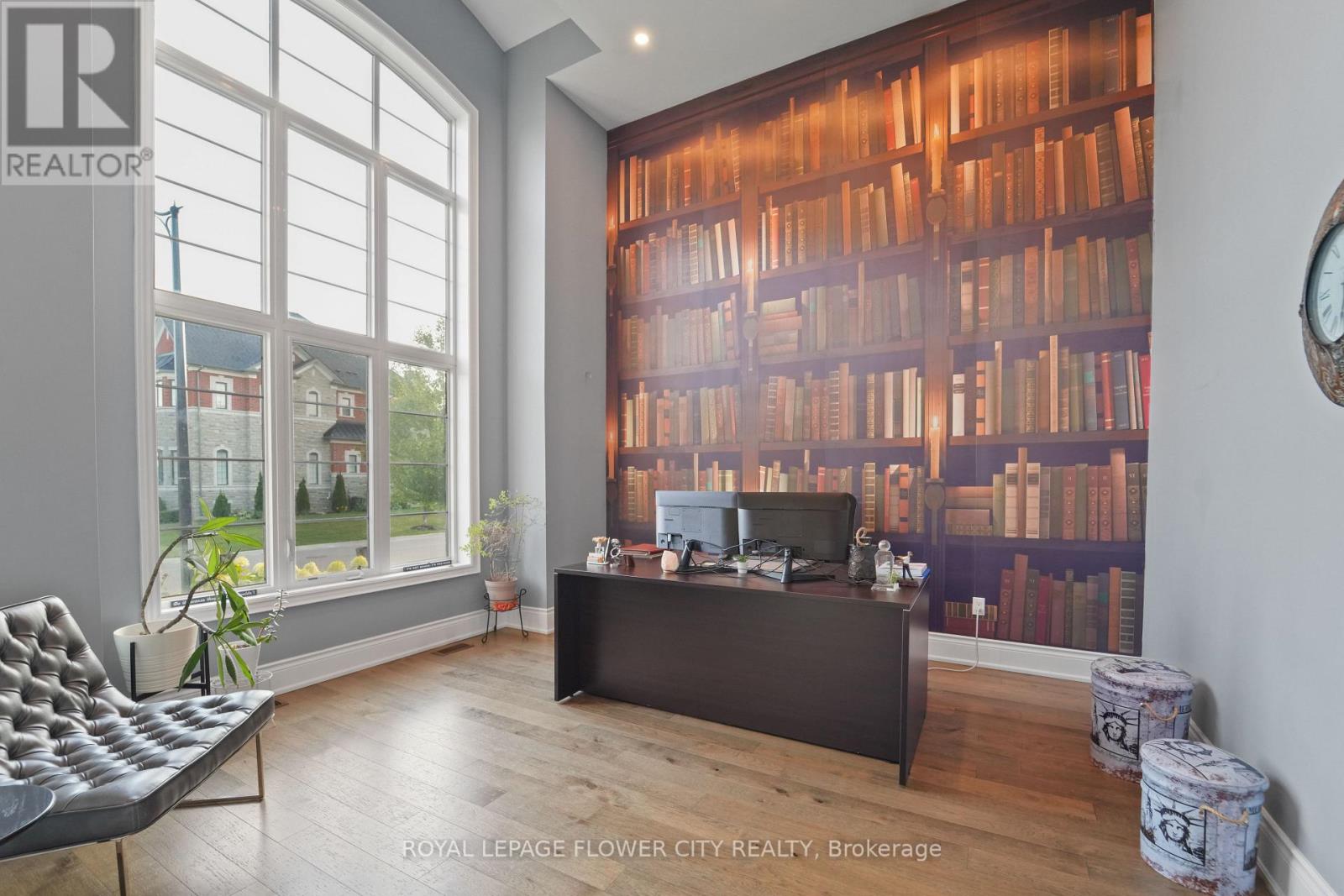 40 Quintette Close, Brampton, Ontario  L6P 4E1 - Photo 4 - W12566708