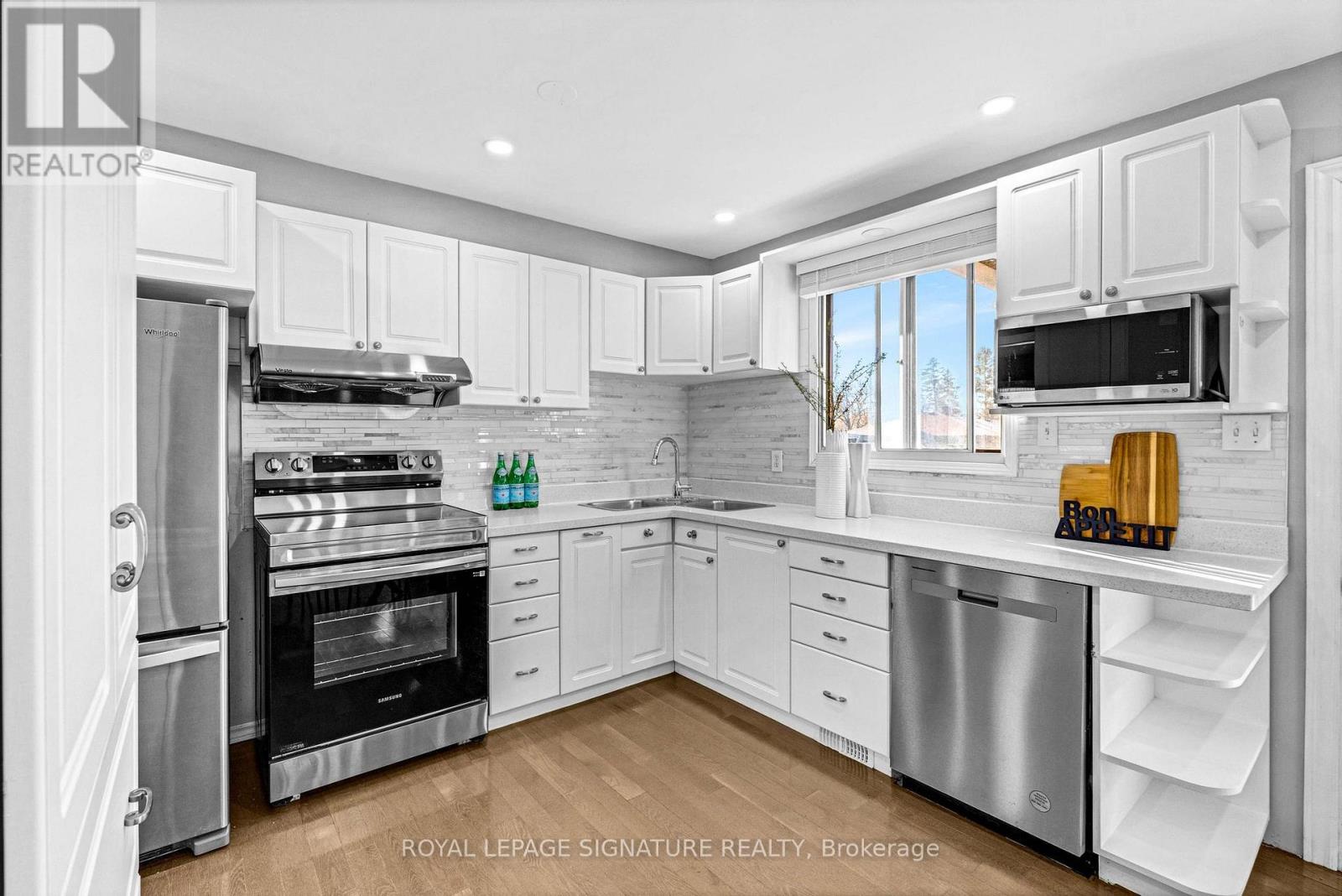 103 Seaborn Road, Brampton, Ontario  L6V 2C2 - Photo 6 - W12566712