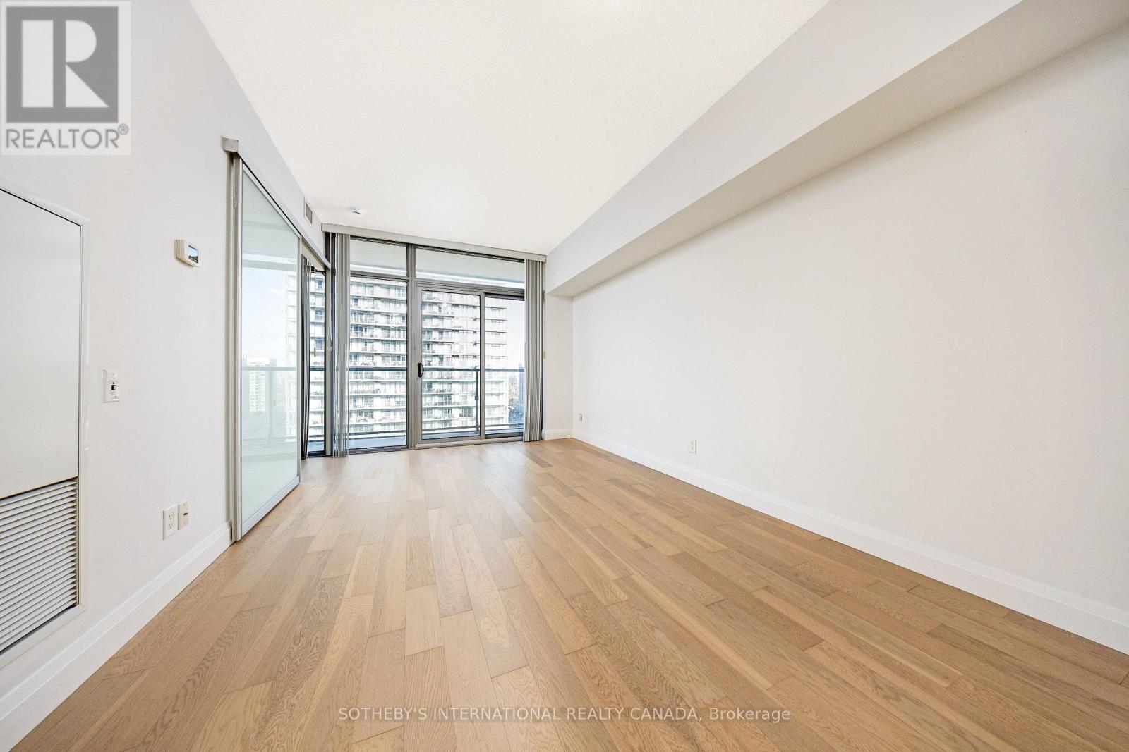 1601 - 105 The Queensway Avenue, Toronto, Ontario  M6S 5B5 - Photo 12 - W12566726