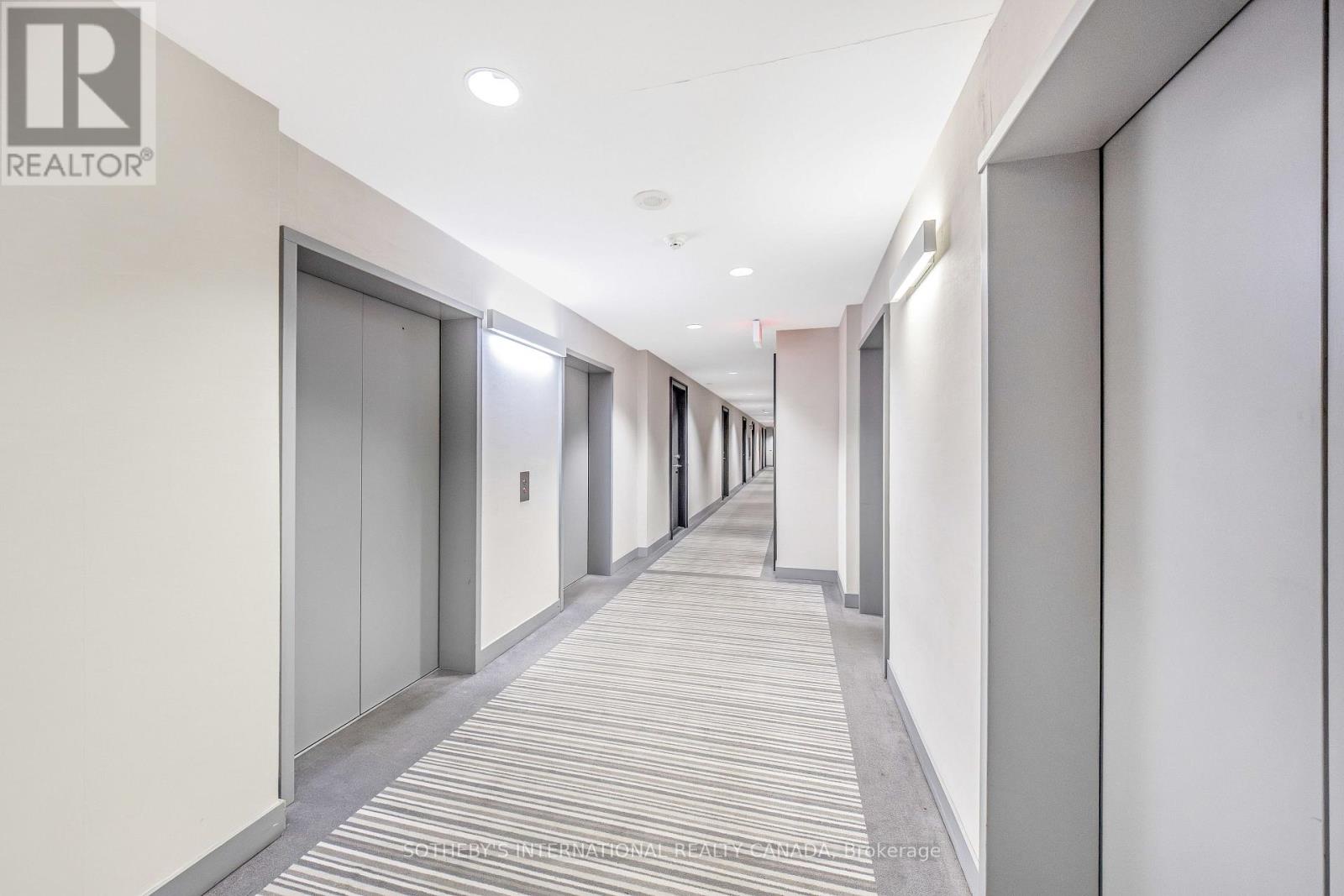 1601 - 105 The Queensway Avenue, Toronto, Ontario  M6S 5B5 - Photo 5 - W12566726