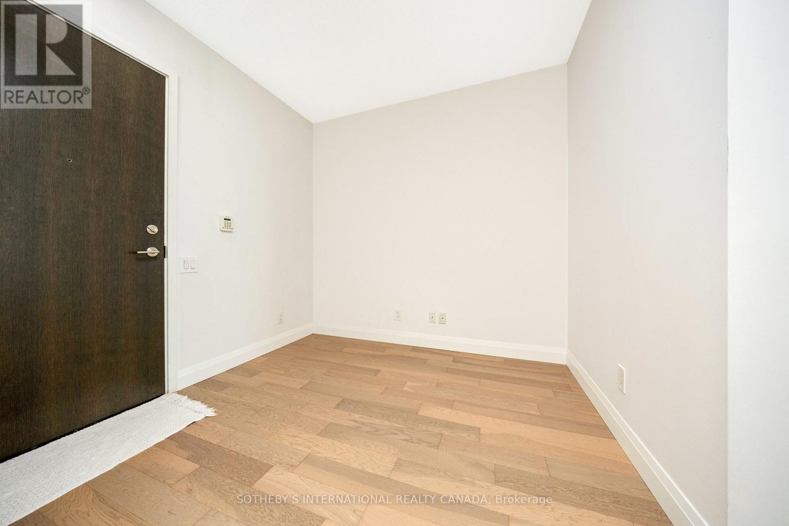 1601 - 105 The Queensway Avenue, Toronto, Ontario  M6S 5B5 - Photo 7 - W12566726