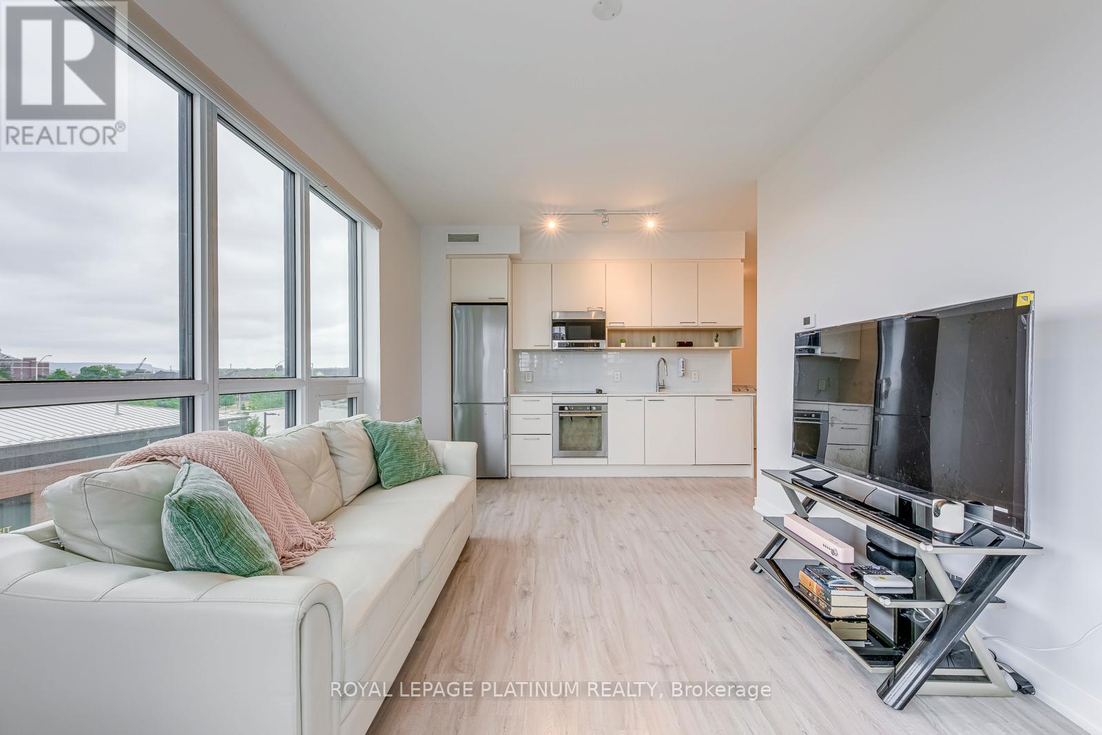 216 - 3005 Pine Glen Road, Oakville, Ontario  L6M 5P5 - Photo 17 - W12566758