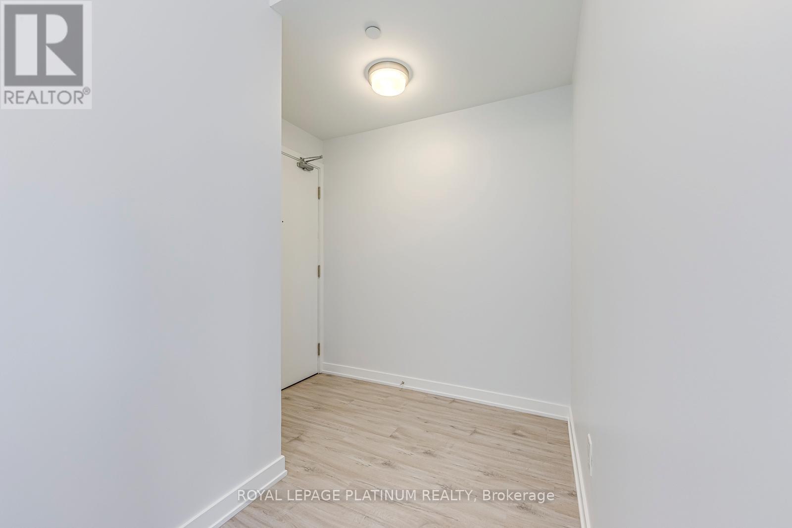 216 - 3005 Pine Glen Road, Oakville, Ontario  L6M 5P5 - Photo 9 - W12566758