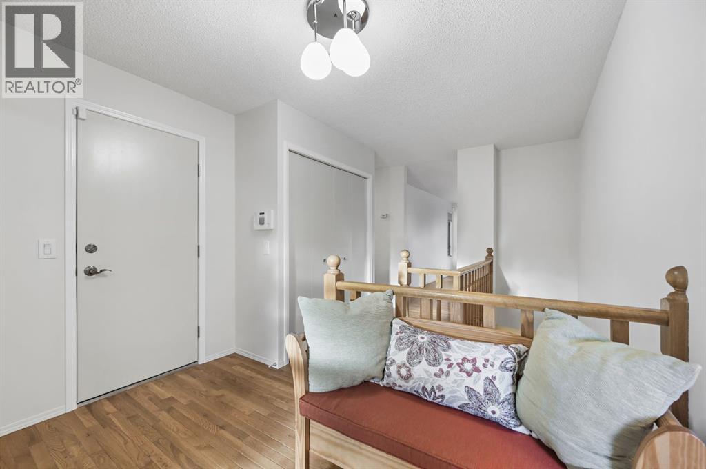 11 Coach Side Terrace Sw, Calgary, Alberta  T3H 1L6 - Photo 14 - A2266586