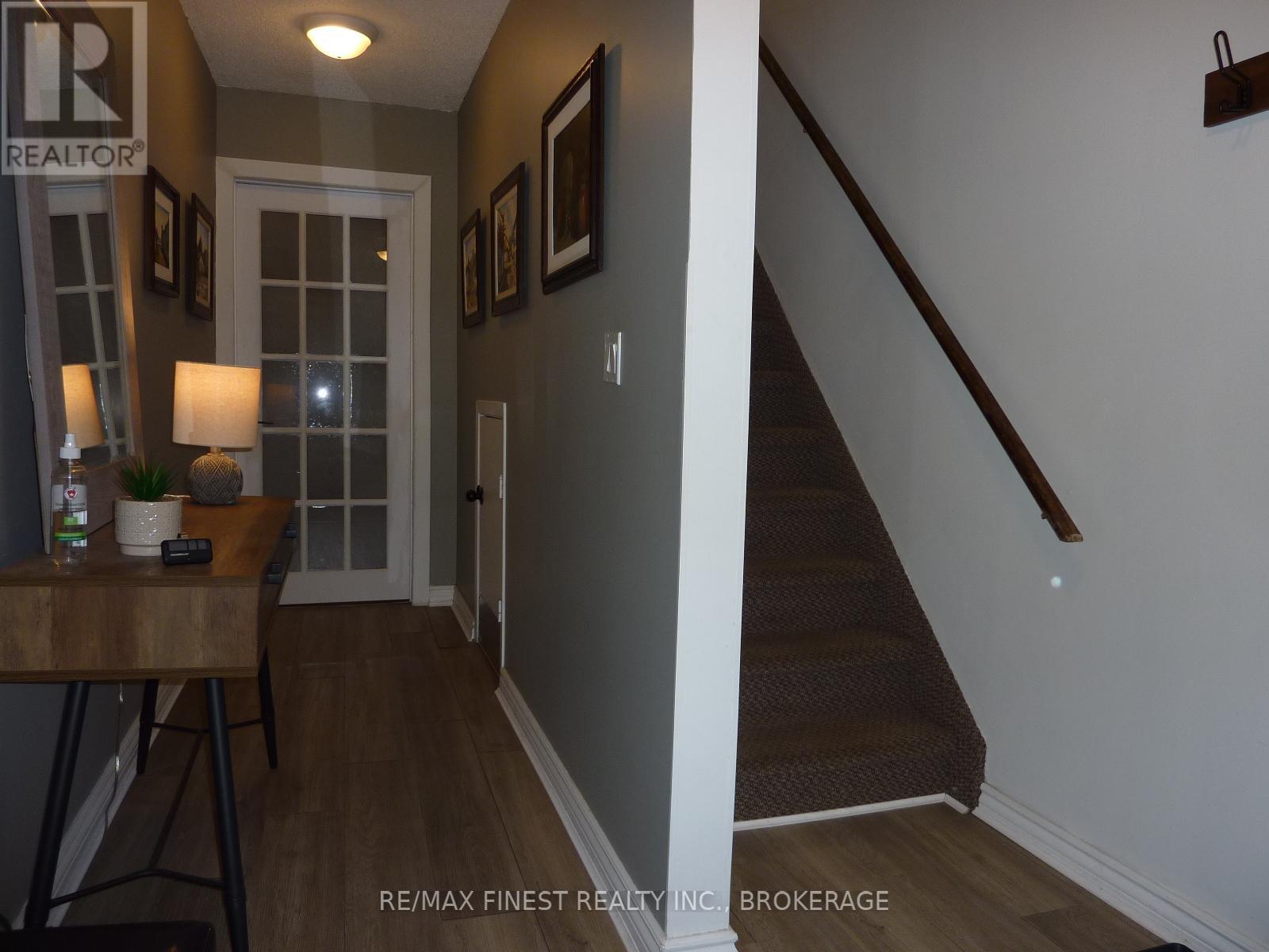 1081 Craig Lane, Kingston, Ontario  K7M 7R3 - Photo 2 - X12567016