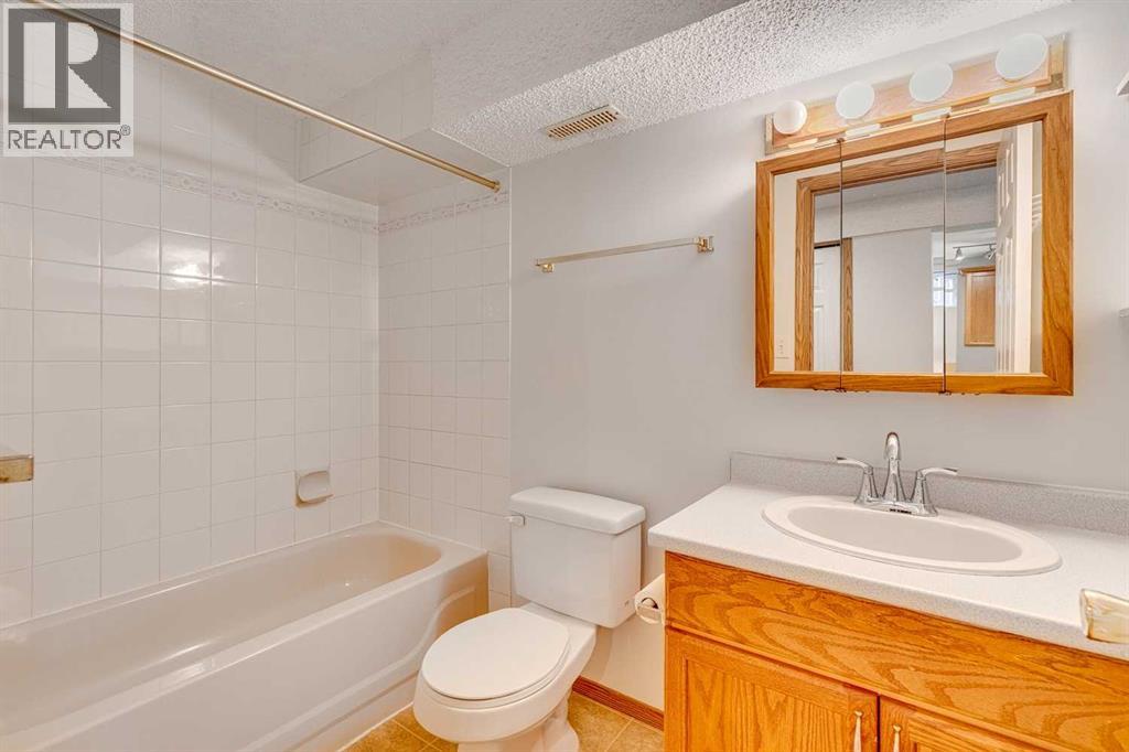 522 & 524 27 Avenue Nw, Calgary, Alberta  T2M 2H8 - Photo 25 - A2267141