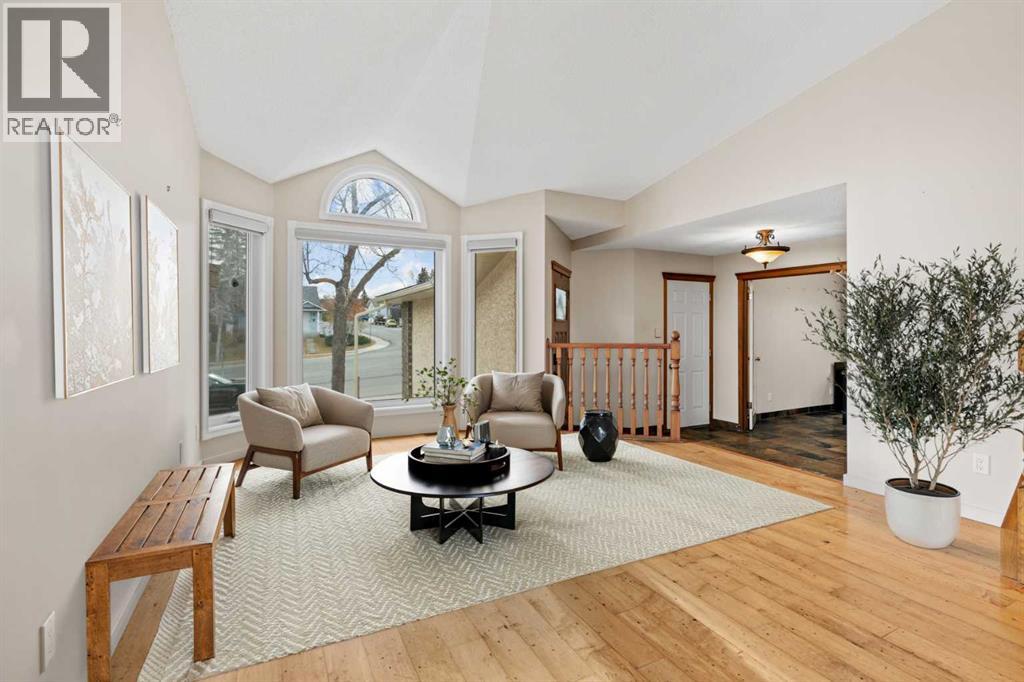 667 Macewan Drive Nw, Calgary, Alberta  T3K 3R3 - Photo 5 - A2267646