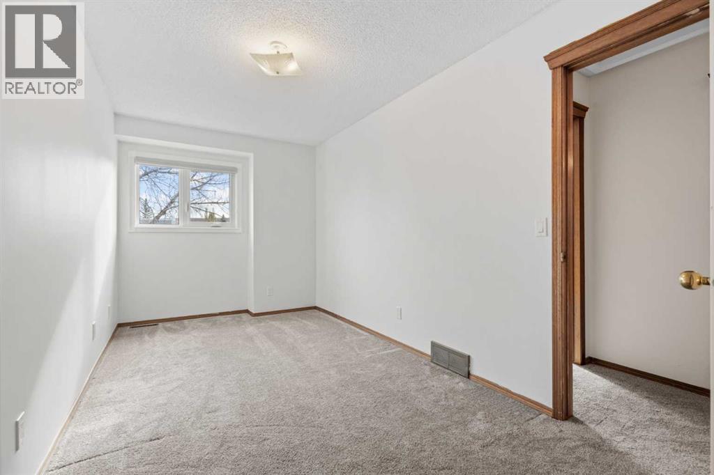 667 Macewan Drive Nw, Calgary, Alberta  T3K 3R3 - Photo 22 - A2267646