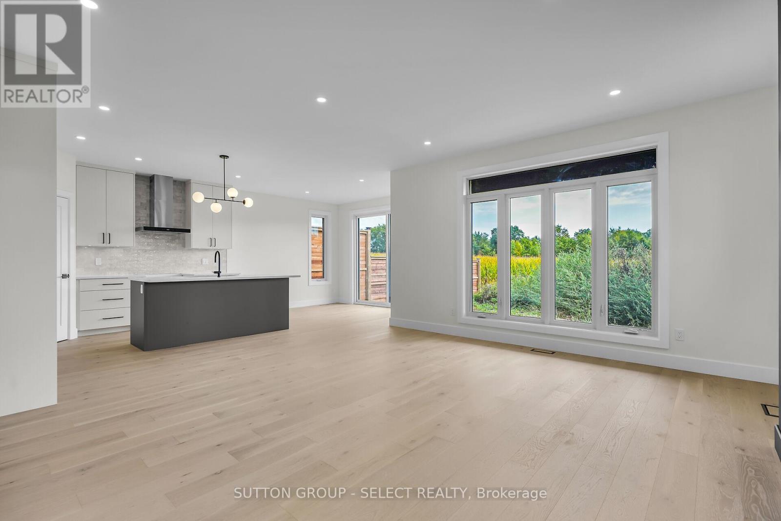 58 Briscoe Crescent, Strathroy-Caradoc, Ontario  N7G 0G3 - Photo 12 - X12566856