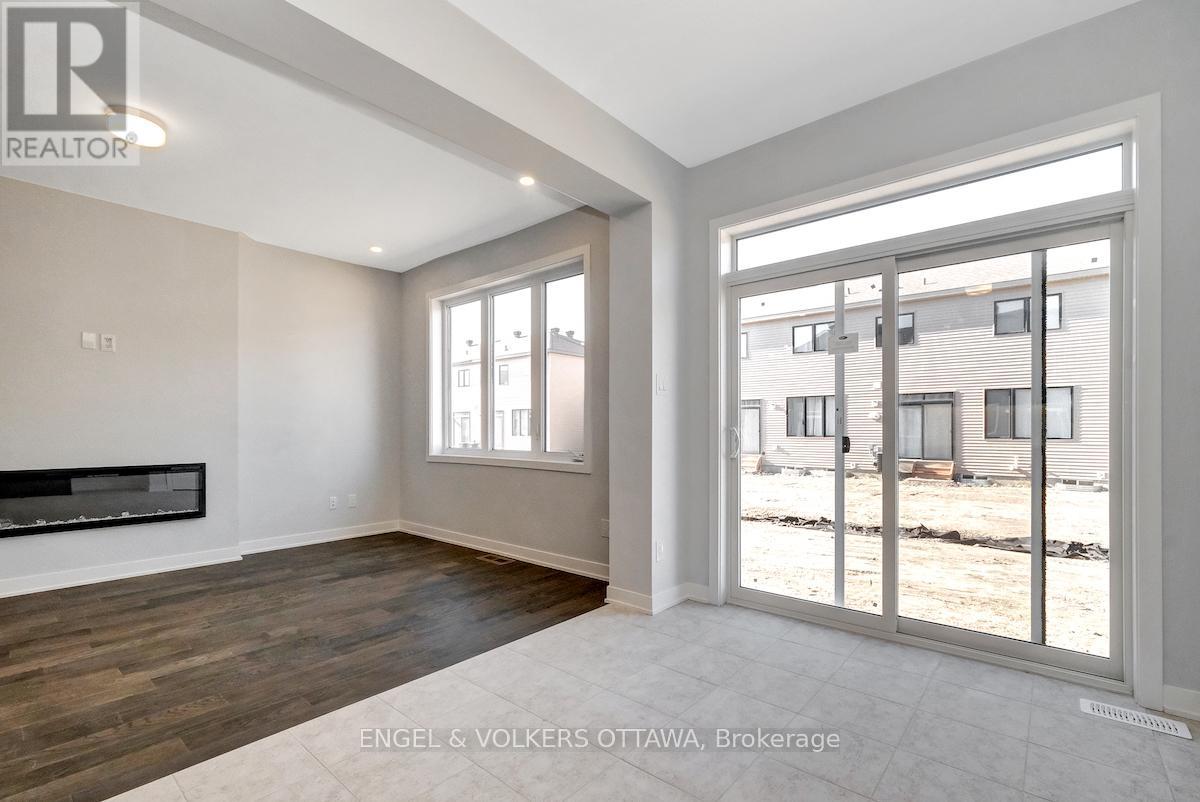 371 Crossway Terrace, Ottawa, Ontario  K2S 2Z2 - Photo 19 - X12566854