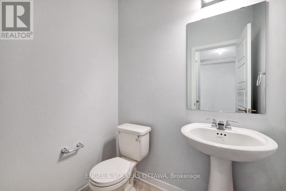 371 Crossway Terrace, Ottawa, Ontario  K2S 2Z2 - Photo 21 - X12566854