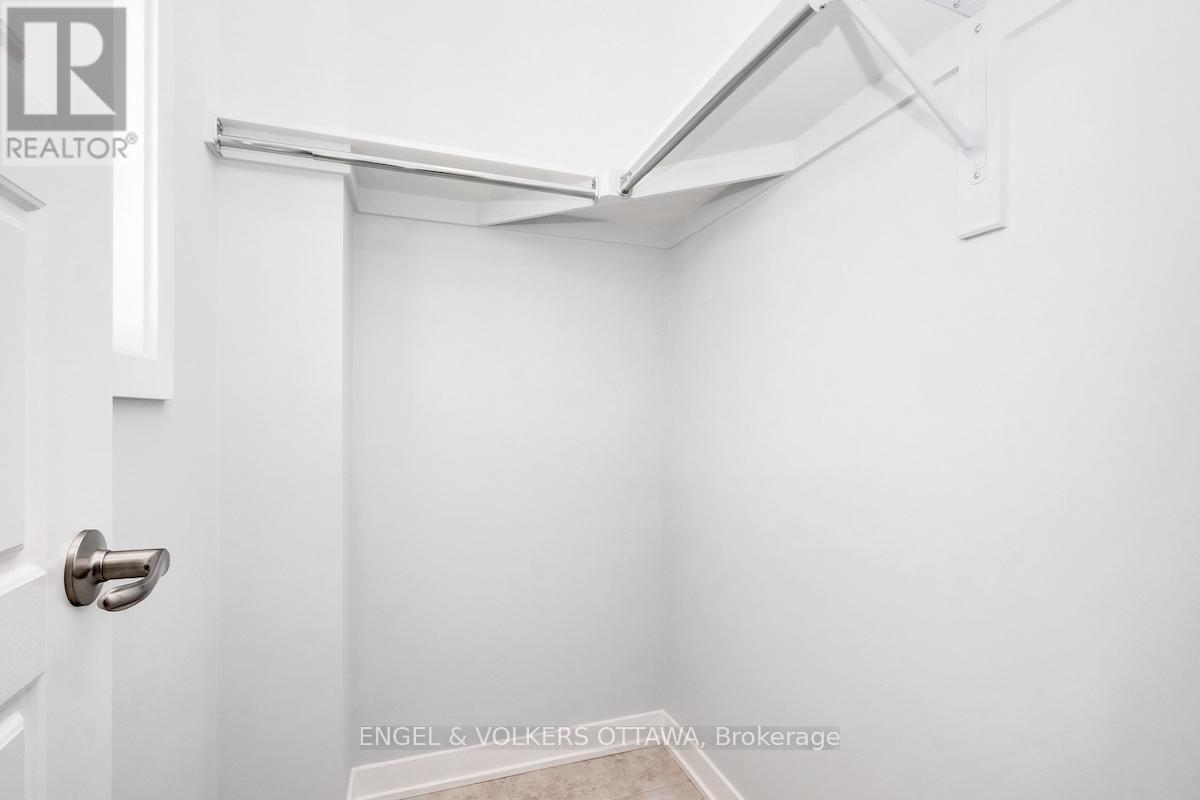 371 Crossway Terrace, Ottawa, Ontario  K2S 2Z2 - Photo 23 - X12566854