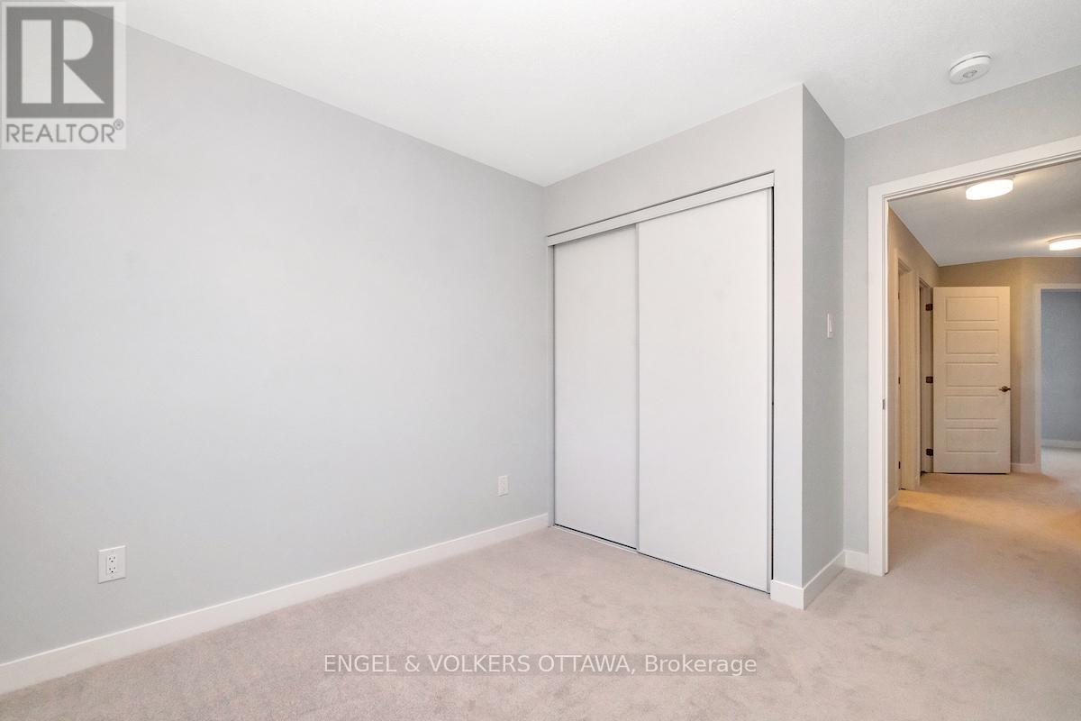 371 Crossway Terrace, Ottawa, Ontario  K2S 2Z2 - Photo 33 - X12566854