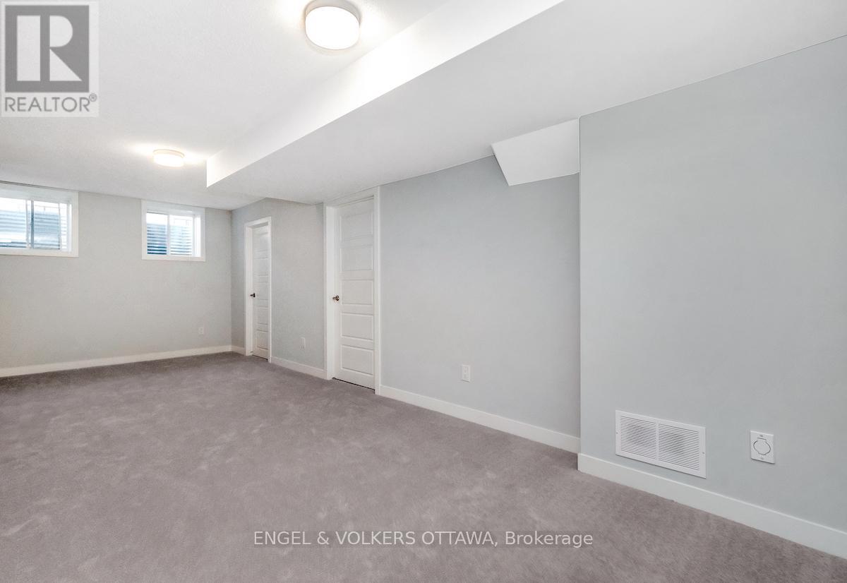 371 Crossway Terrace, Ottawa, Ontario  K2S 2Z2 - Photo 41 - X12566854