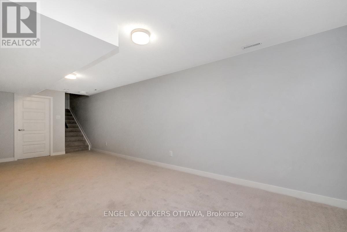 371 Crossway Terrace, Ottawa, Ontario  K2S 2Z2 - Photo 42 - X12566854