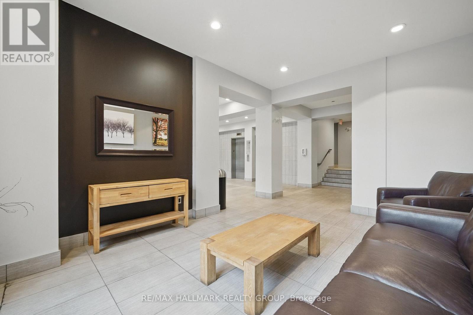 Ph7 - 808 Bronson Avenue, Ottawa, Ontario  K1S 5A4 - Photo 5 - X12566956