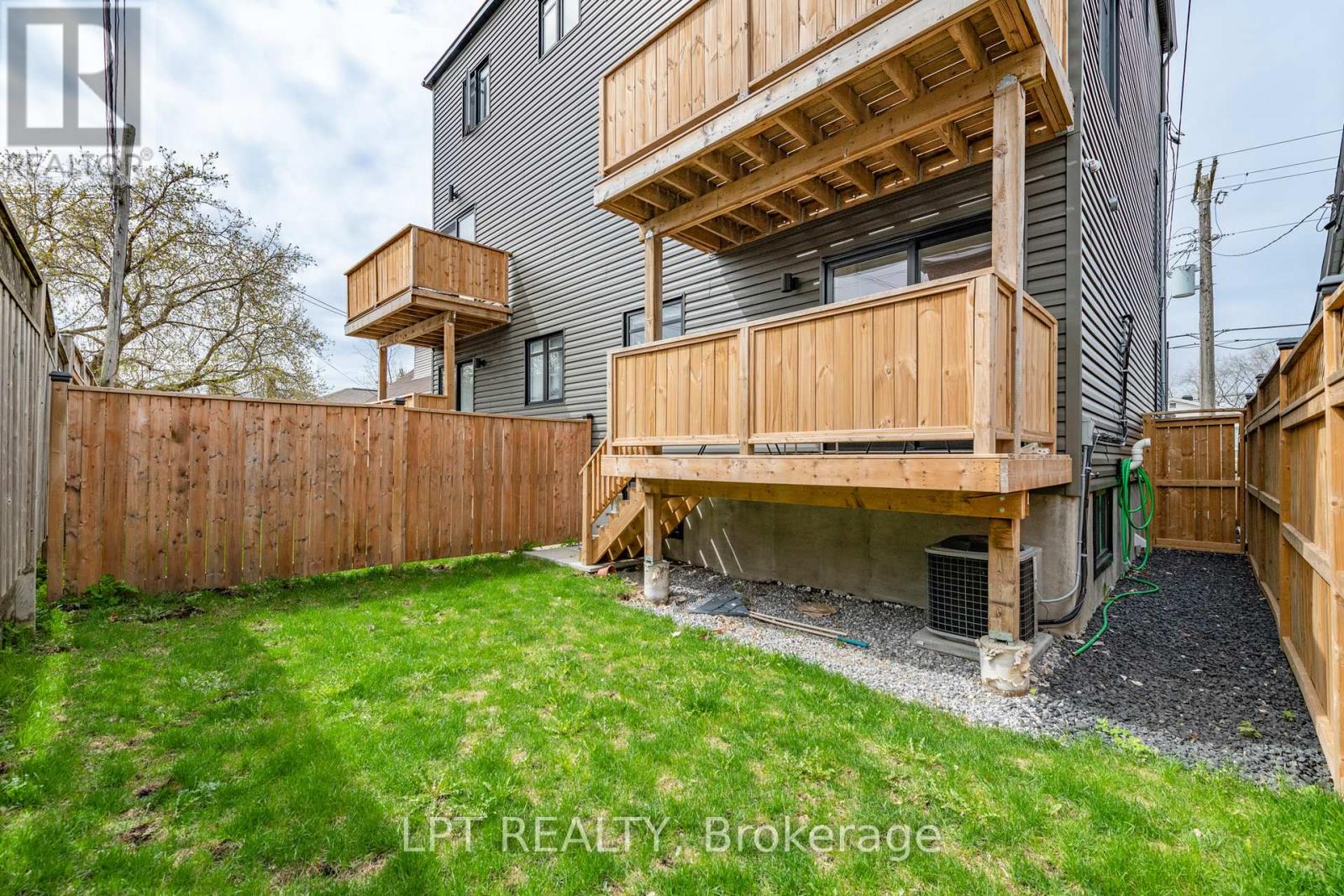 #2 - 383 Brant Street, Ottawa, Ontario  K1L 6V5 - Photo 14 - X12567028