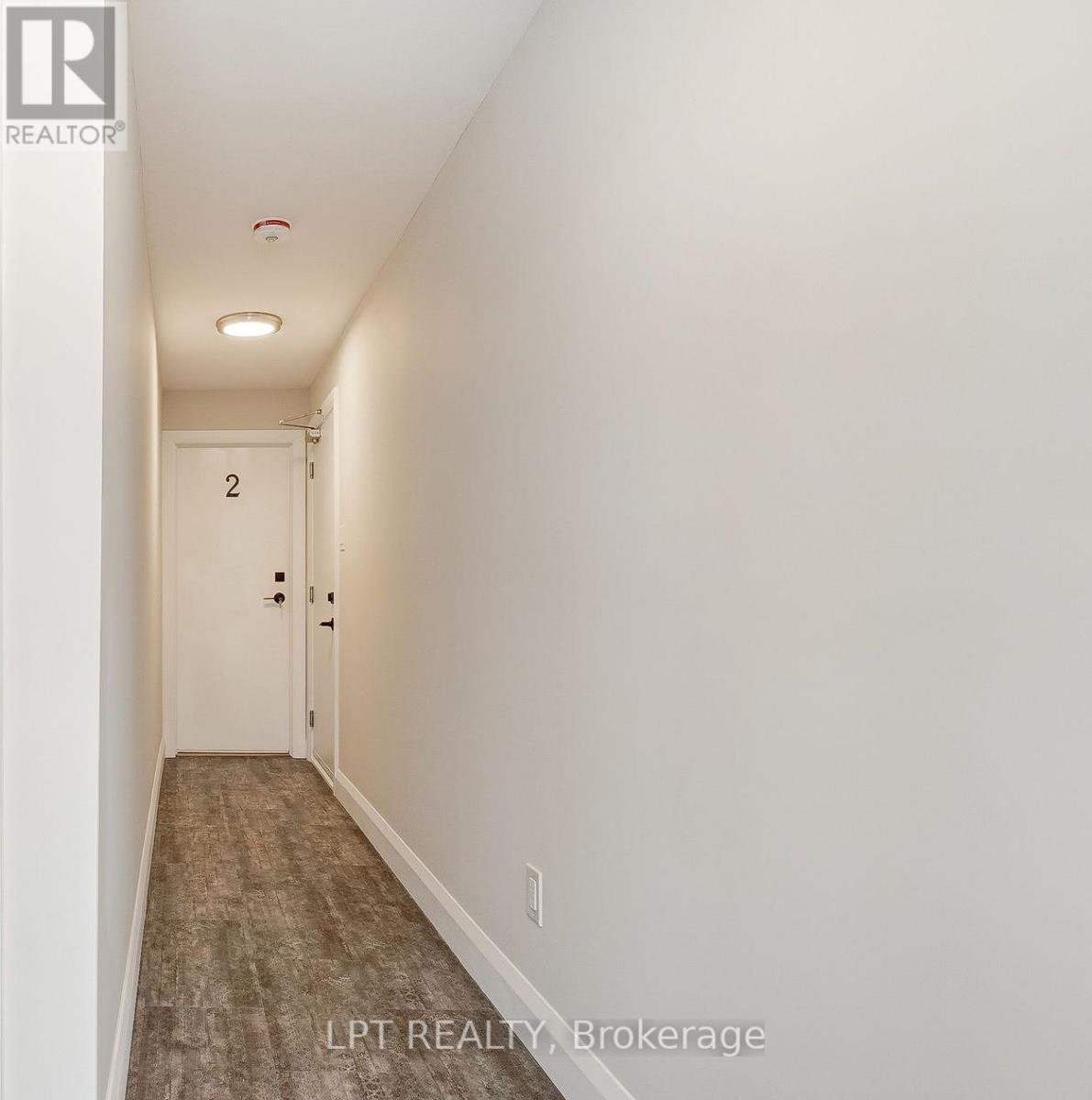 #2 - 383 Brant Street, Ottawa, Ontario  K1L 6V5 - Photo 2 - X12567028
