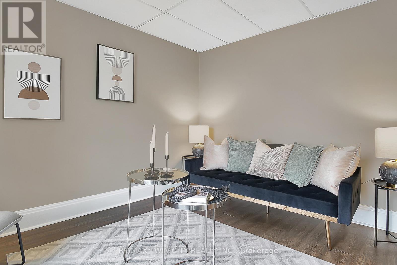 211 Dolph Street N, Cambridge, Ontario  N3H 2A6 - Photo 4 - X12566706