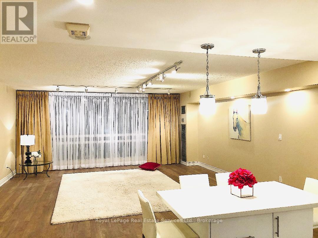 105 - 2185 Marine Drive, Oakville, Ontario L6L 5L6 - Photo 8 - W12566934