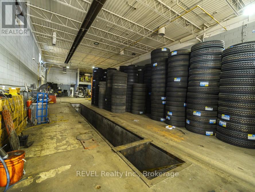 B - 5138 Everest Drive, Mississauga, Ontario  L4W 2R4 - Photo 11 - W12566830