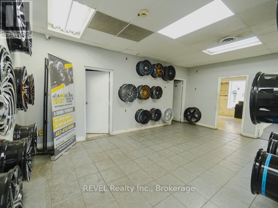 B - 5138 Everest Drive, Mississauga, Ontario  L4W 2R4 - Photo 6 - W12566830