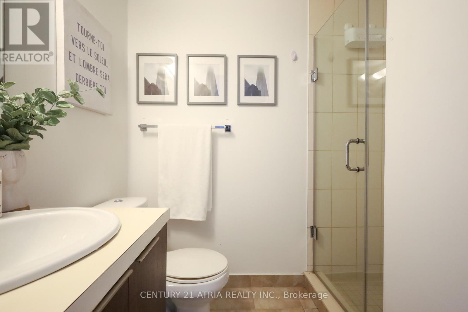 1002 - 14 York Street, Toronto, Ontario  M5J 0B1 - Photo 20 - C12566352