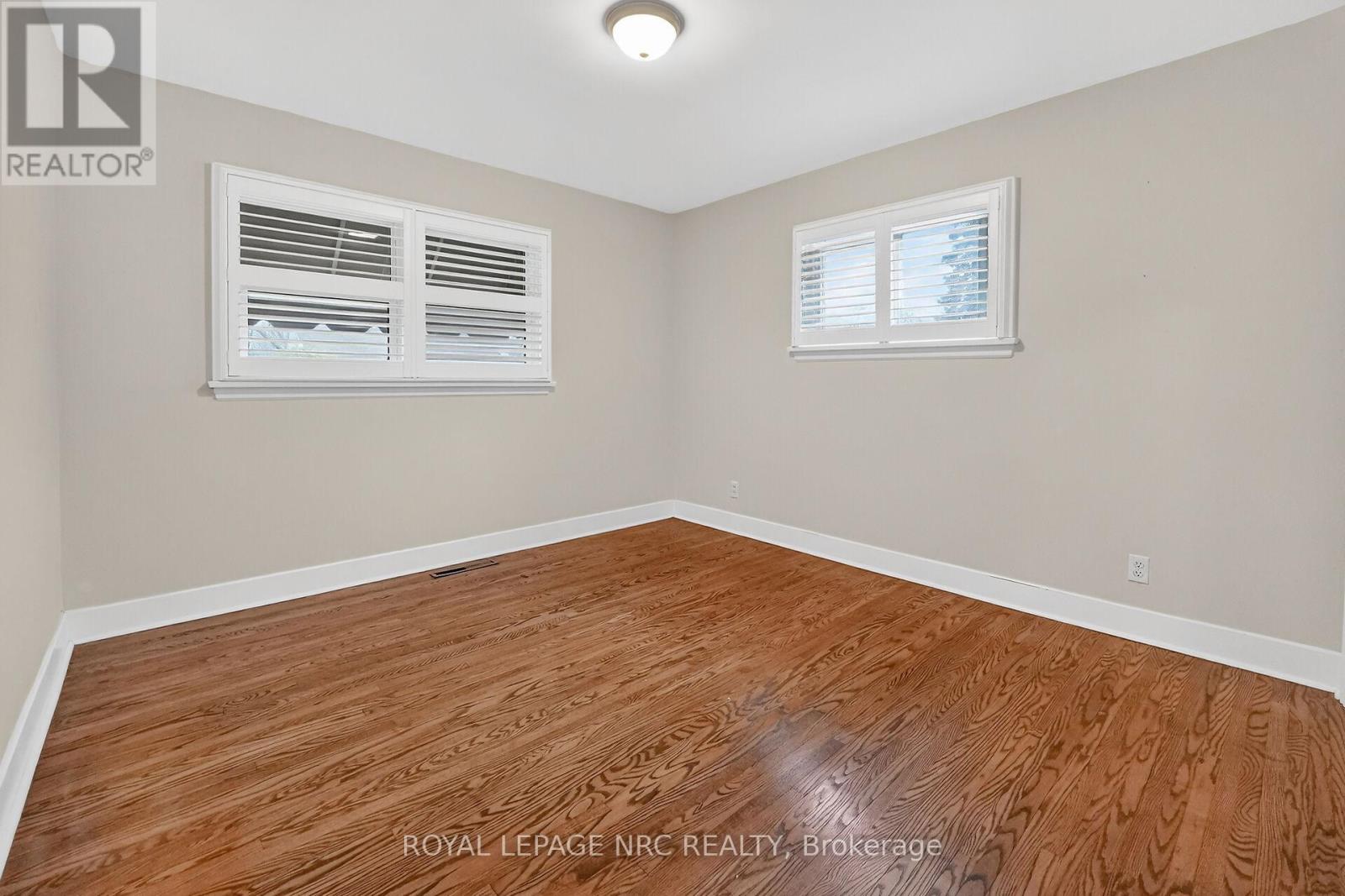 25 Elm Ridge Drive, St. Catharines, Ontario  L2T 2A7 - Photo 13 - X12566906