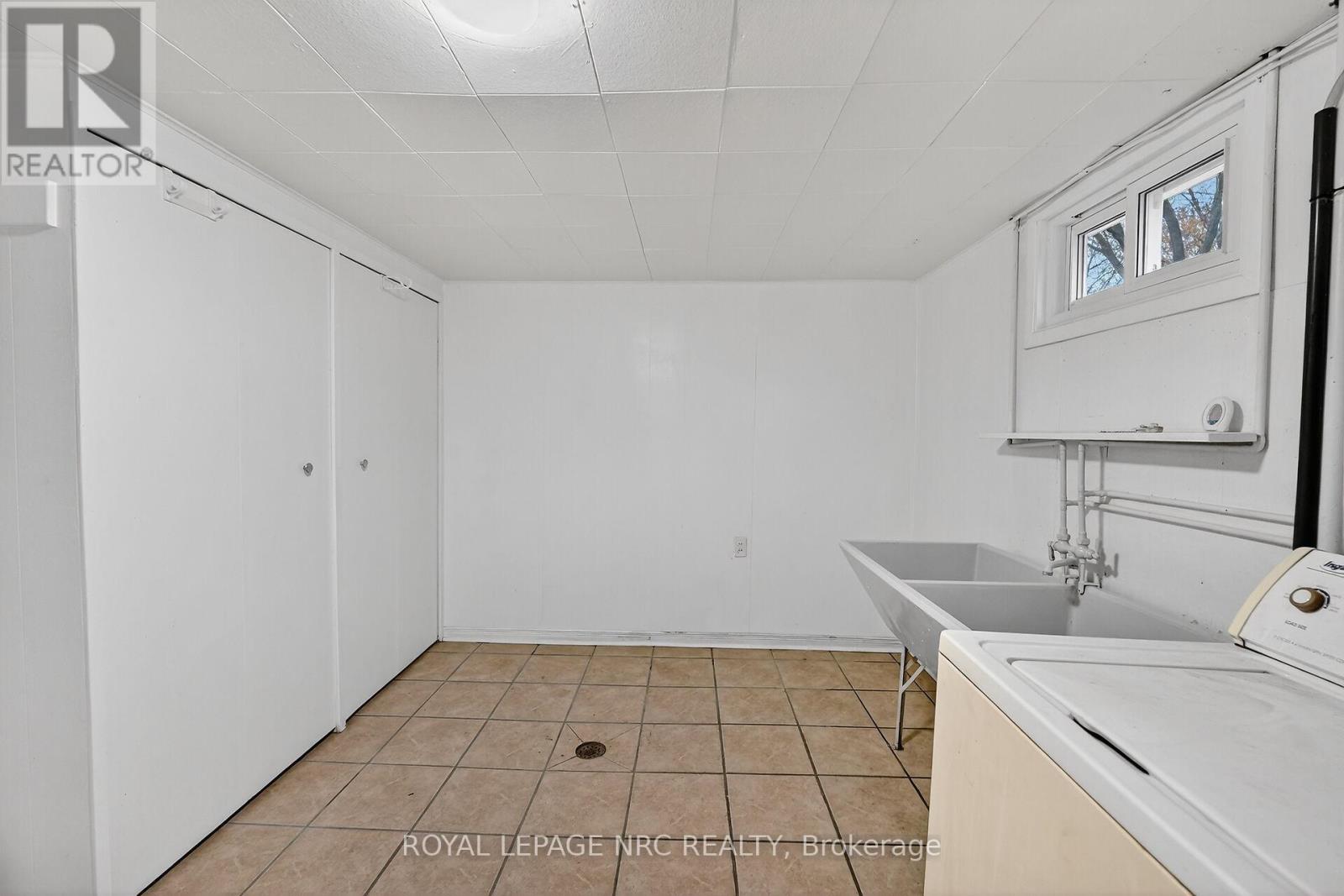 25 Elm Ridge Drive, St. Catharines, Ontario  L2T 2A7 - Photo 19 - X12566906