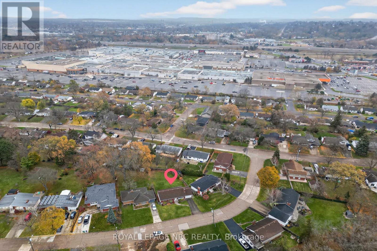 25 Elm Ridge Drive, St. Catharines, Ontario  L2T 2A7 - Photo 2 - X12566906