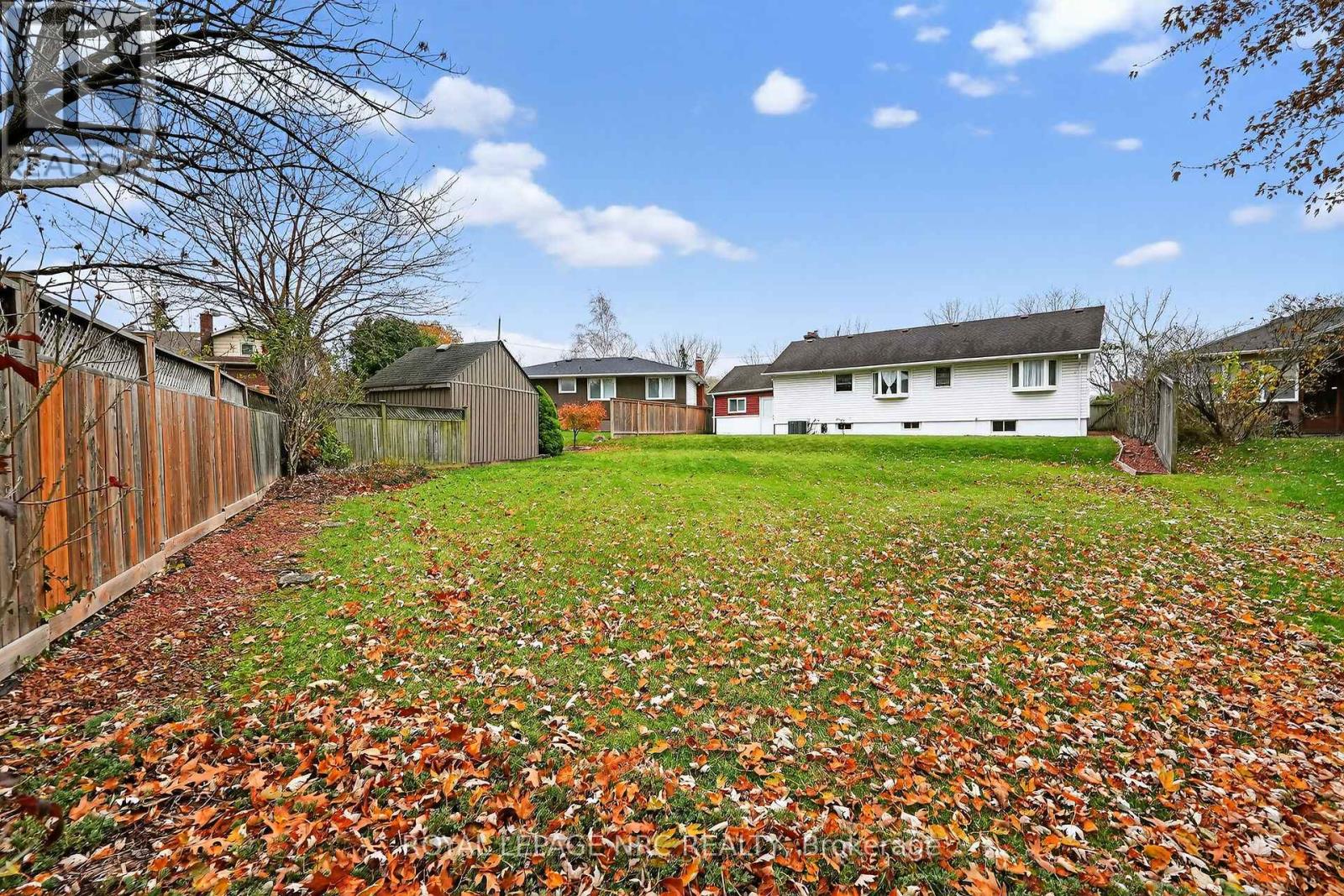 25 Elm Ridge Drive, St. Catharines, Ontario  L2T 2A7 - Photo 30 - X12566906