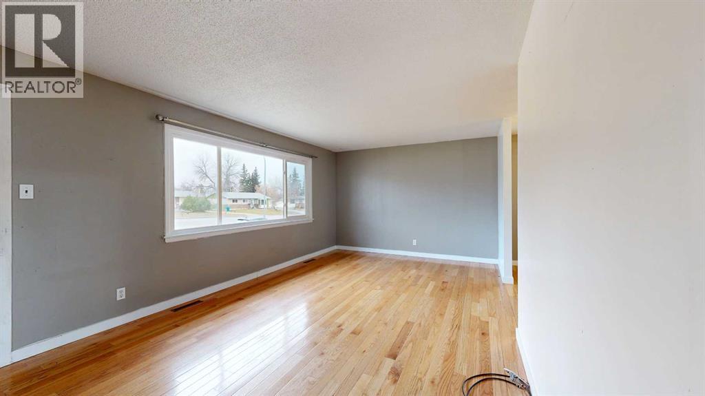 9622 108 Avenue, Grande Prairie, Alberta  T8V 1N3 - Photo 2 - A2270901