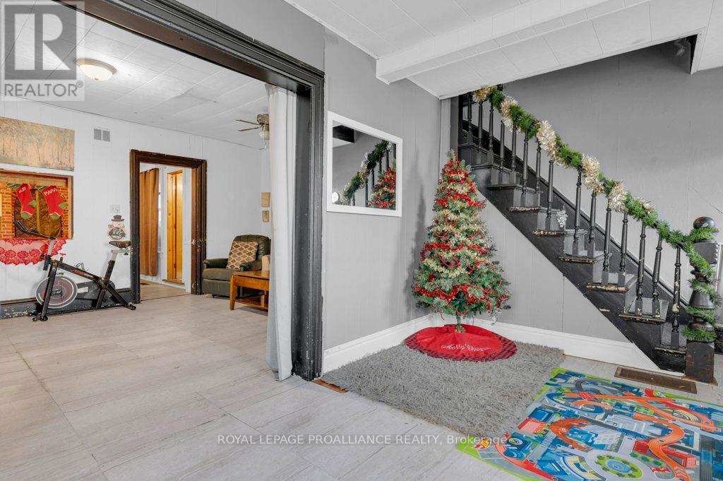 431 Main Street, Deseronto, Ontario  K0K 1X0 - Photo 10 - X12566910