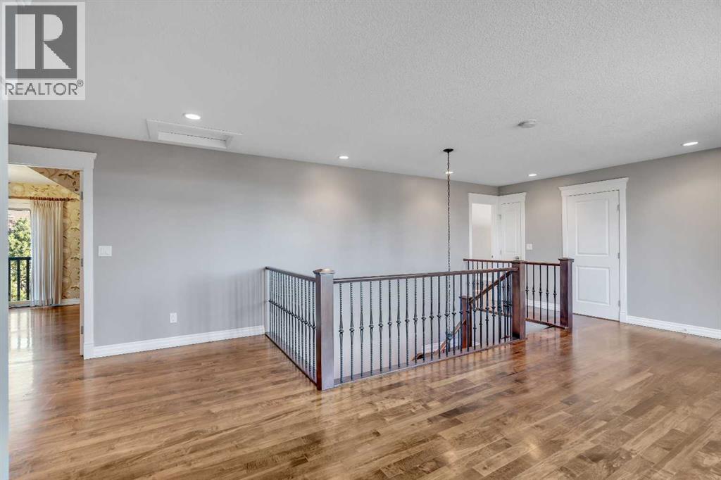 5512 Baroc Road Nw, Calgary, Alberta  T3A 4R2 - Photo 25 - A2267680