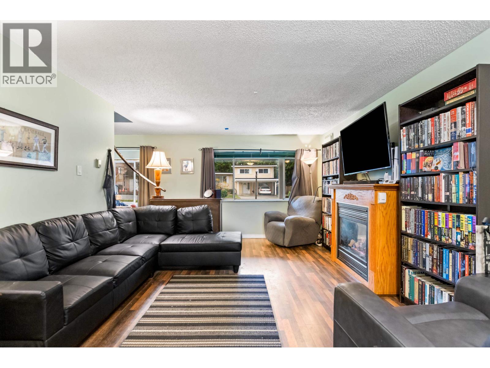 21127 Wicklund Avenue, Maple Ridge, British Columbia  V2X 3S1 - Photo 4 - R3058089