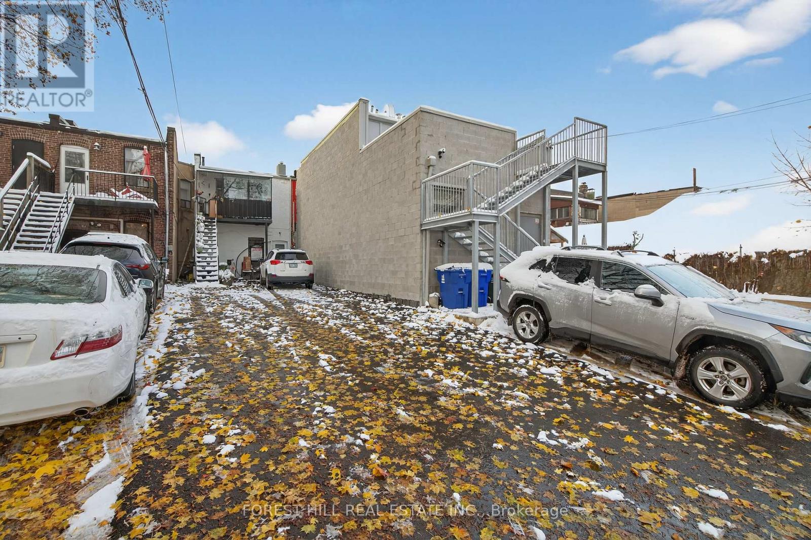 655 St Clair Avenue W, Toronto, Ontario  M6C 1A7 - Photo 13 - C12566794