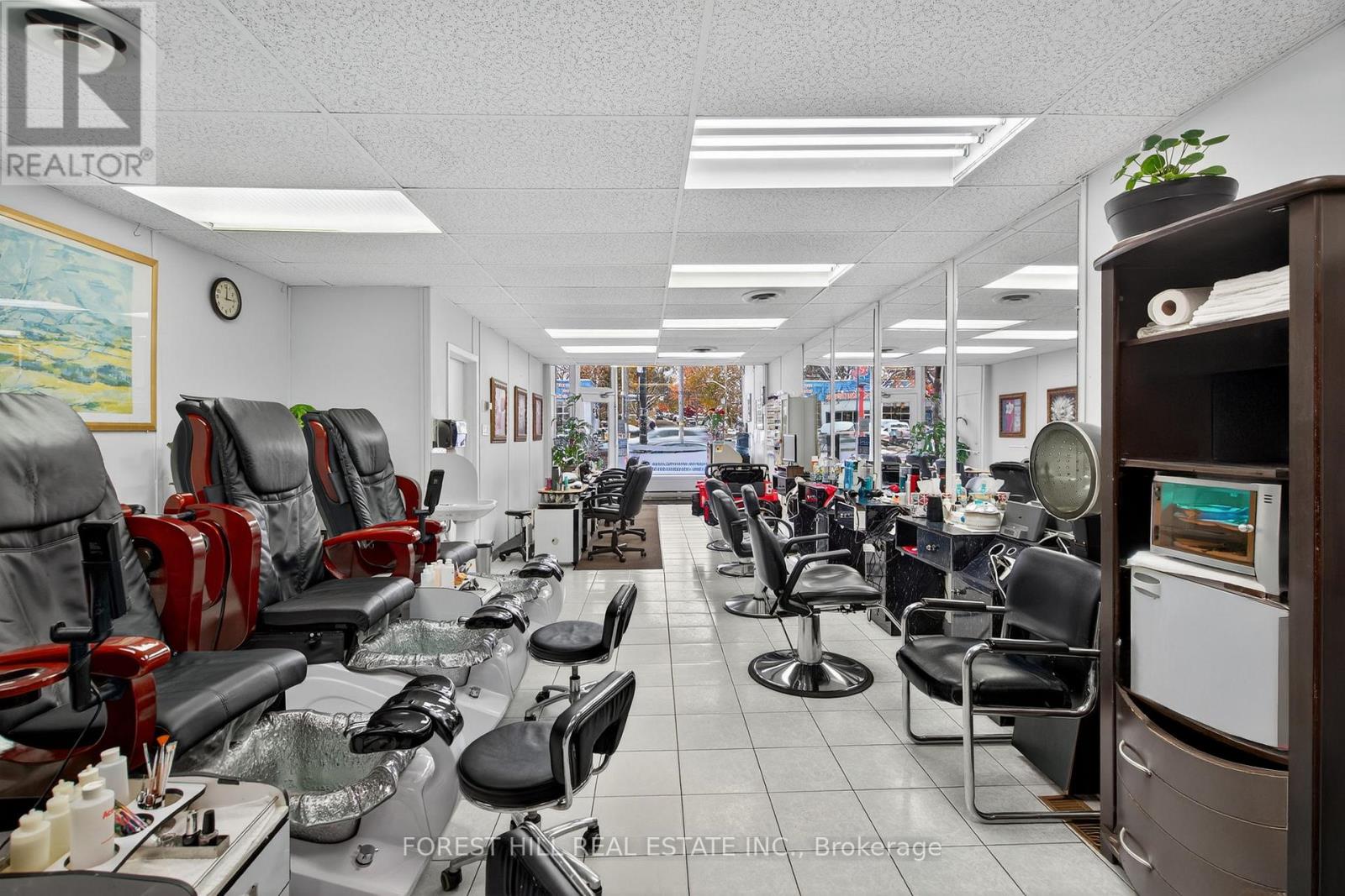 655 St Clair Avenue W, Toronto, Ontario  M6C 1A7 - Photo 5 - C12566794