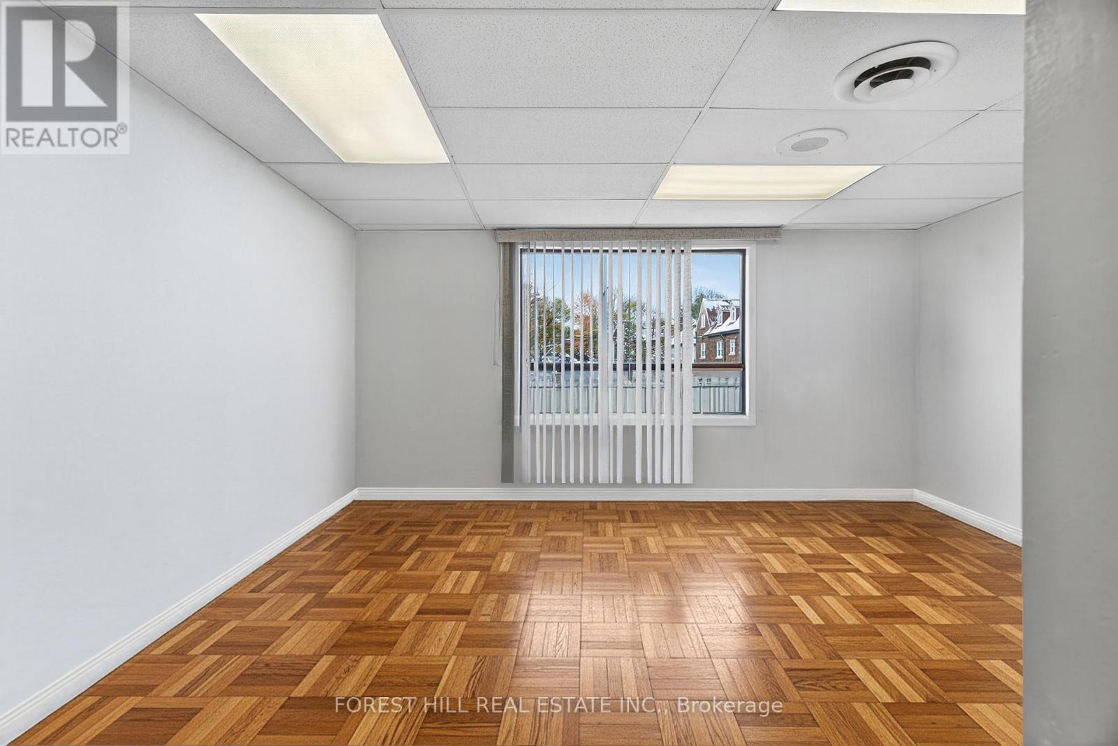 655 St Clair Avenue W, Toronto, Ontario  M6C 1A7 - Photo 7 - C12566794