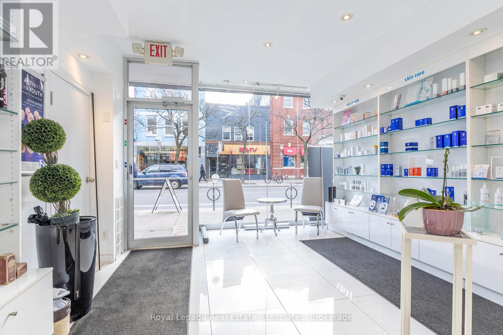 390 Bloor Street W, Toronto, Ontario  M5S 1X4 - Photo 17 - C12566870