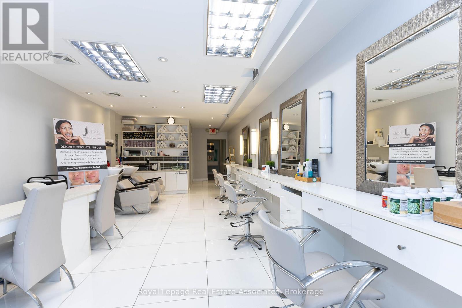 390 Bloor Street W, Toronto, Ontario  M5S 1X4 - Photo 9 - C12566870