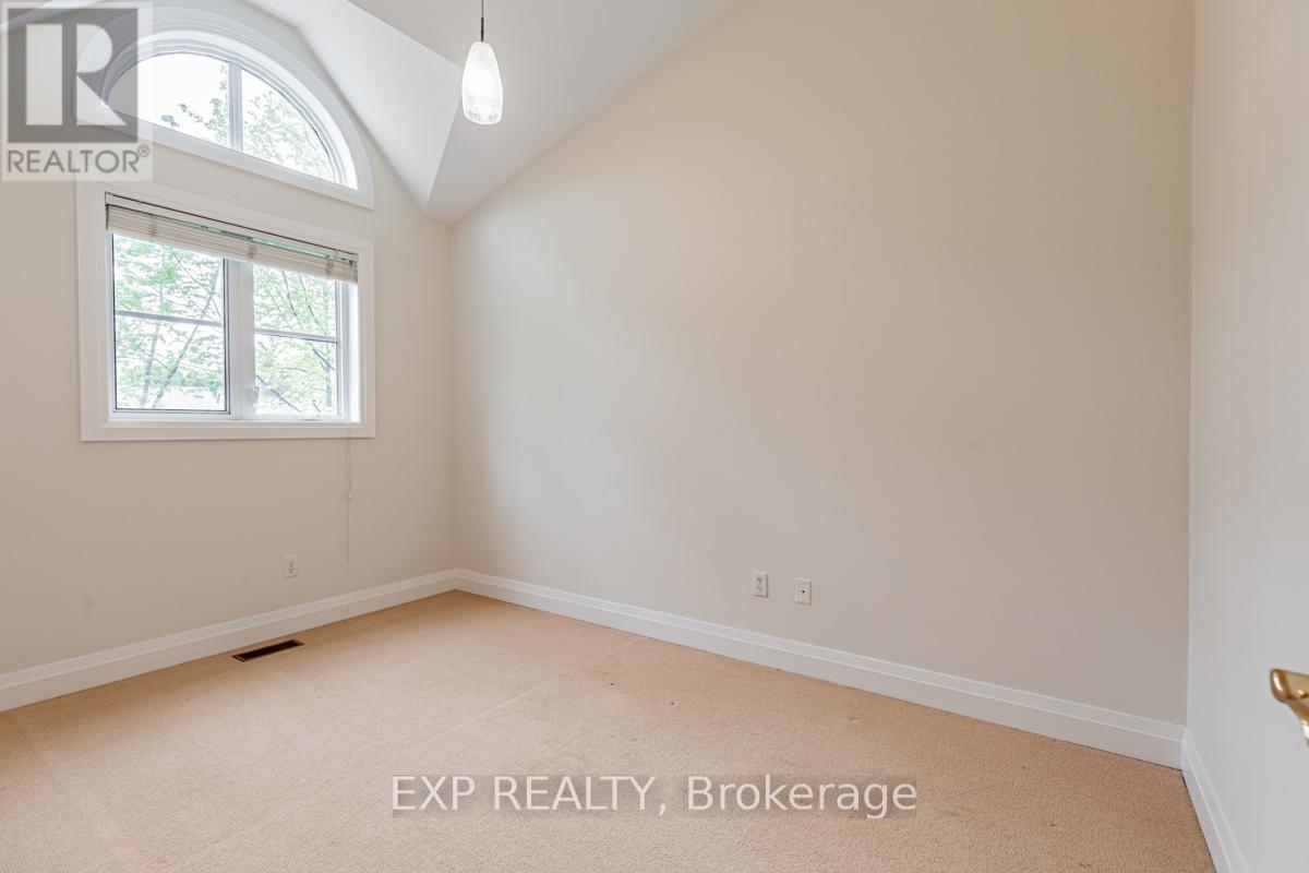 37 Shaftesbury Avenue, Toronto, Ontario  M4T 3B3 - Photo 18 - C12566874