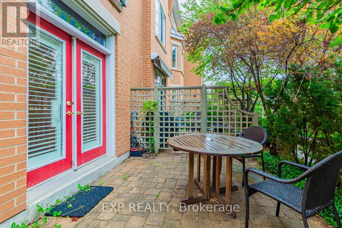 37 Shaftesbury Avenue, Toronto, Ontario  M4T 3B3 - Photo 24 - C12566874