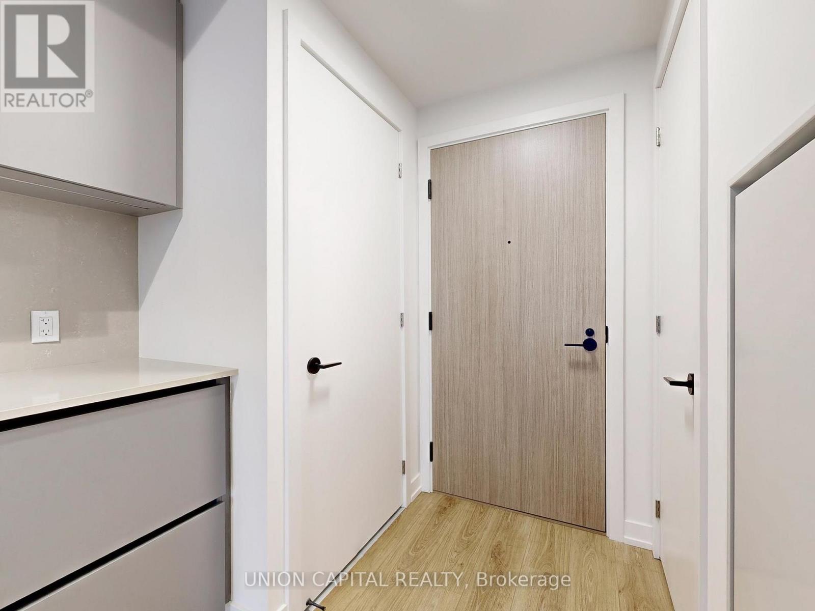 505 - 35 PARLIAMENT STREET, Toronto, Ontario