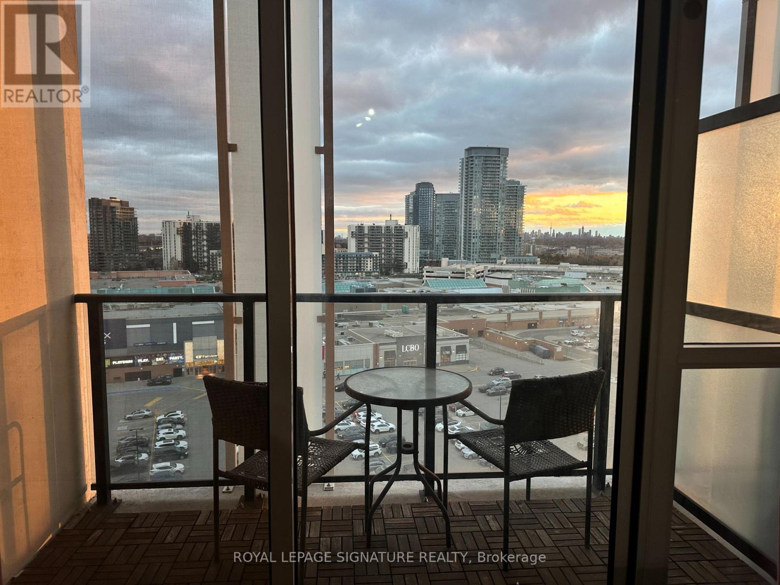 1212 - 128 Fairview Mall Drive S, Toronto, Ontario  M2J 0E8 - Photo 4 - C12566916