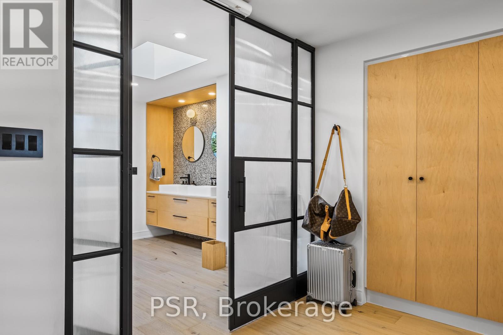 53 Palmerston Avenue, Toronto, Ontario  M6J 2J2 - Photo 33 - C12566942